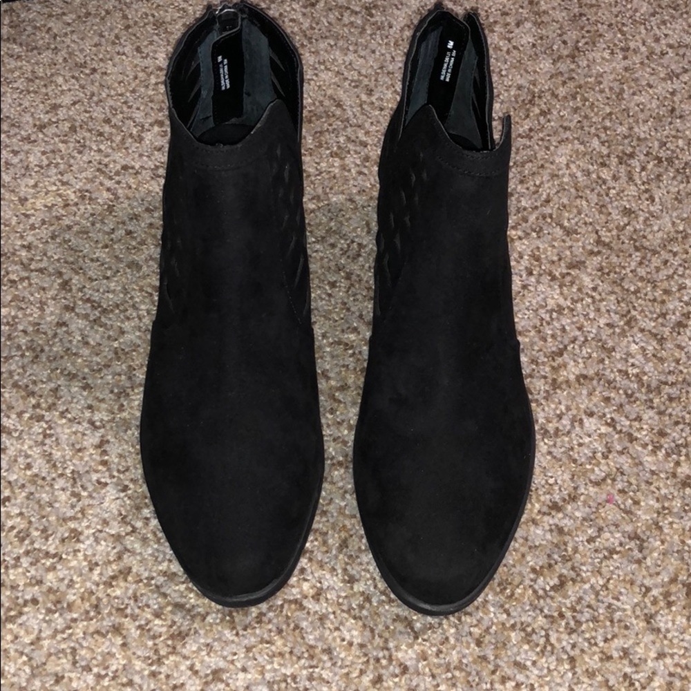 NWB Madden NYC Booties - Picture 3 of 8